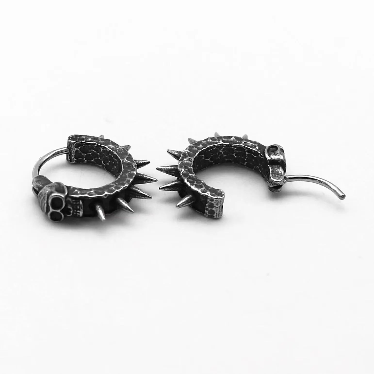 Black geometric alloy punk earrings with motorcycle-inspired design