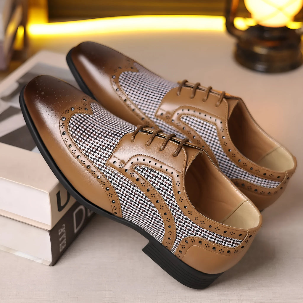 Imitation houndstooth plaid pattern men's casual canvas shoes with rubber sole in square-toe design.