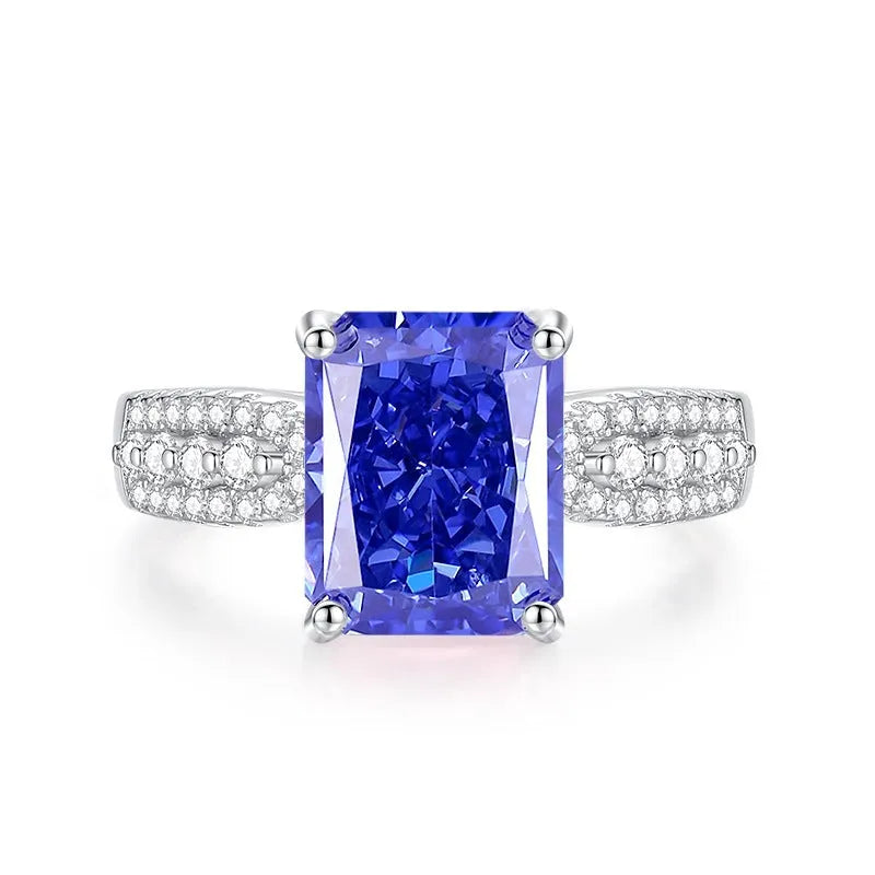 Silver heart-shaped ring with ice flower cut colour zircon stone in a tan sang colour.