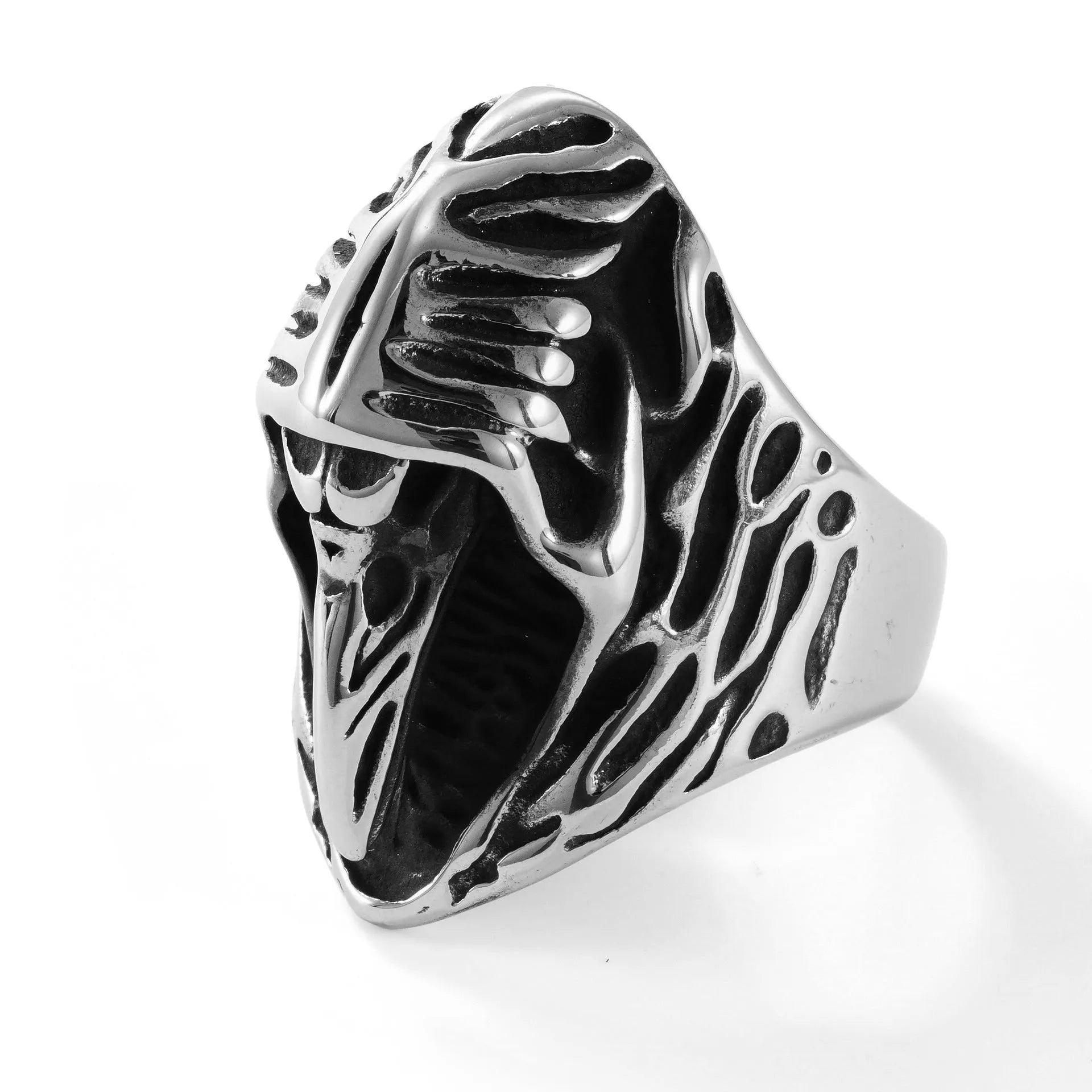 Stainless steel crow skull ring with geometric animal motif in MR166 colour