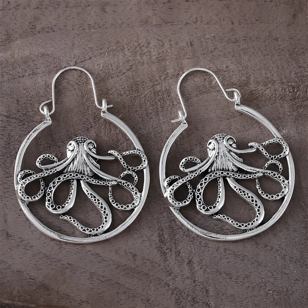 Vintage alloy octopus earrings with antique silver finish and animal zodiac modelling