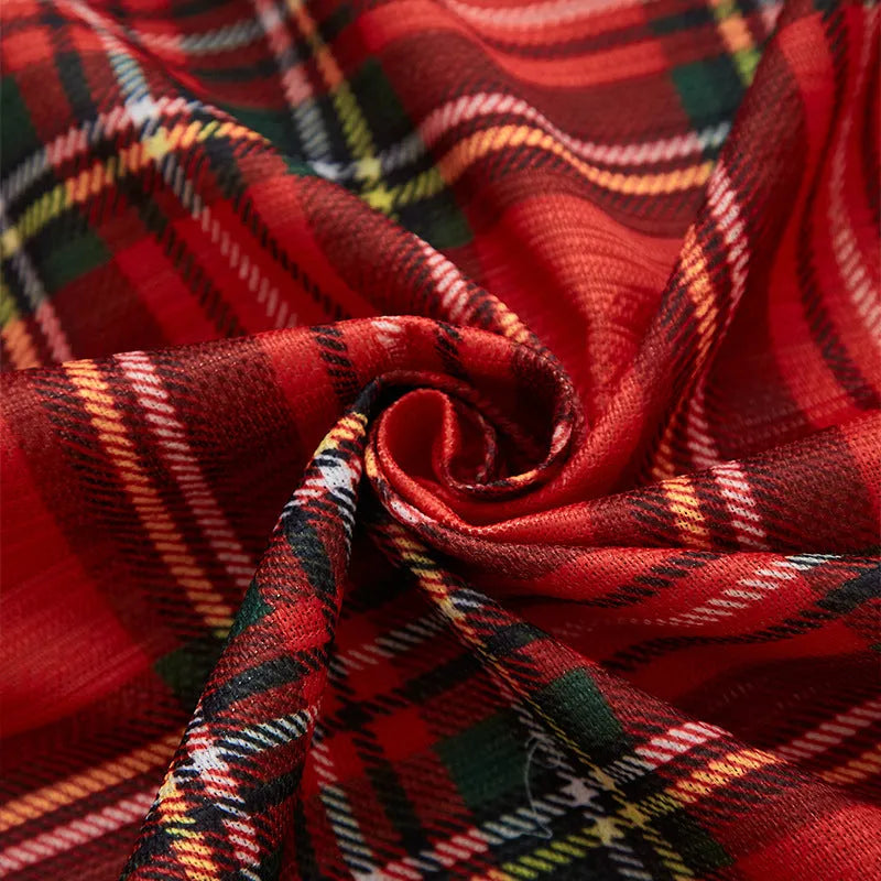 American-style rectangular polyester curtain with printed red Christmas plaid design, semi-sunshade function.