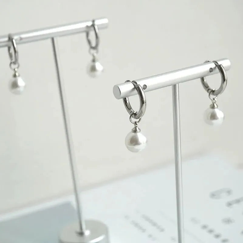 Pearl-colour geometric round alloy earrings with titanium steel posts for women