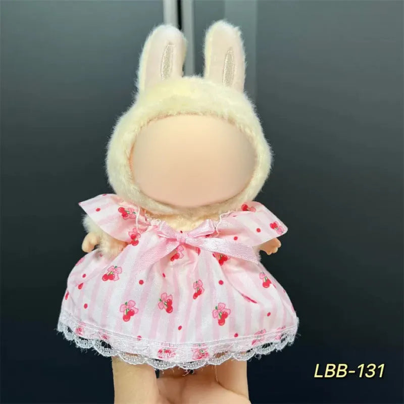 17cm plastic clothing for vinyl figurines with multiple style options