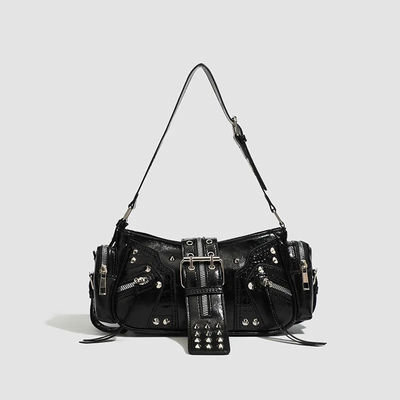 Black retro dumpling-shaped women's handbag with oil wax leather finish and external pockets