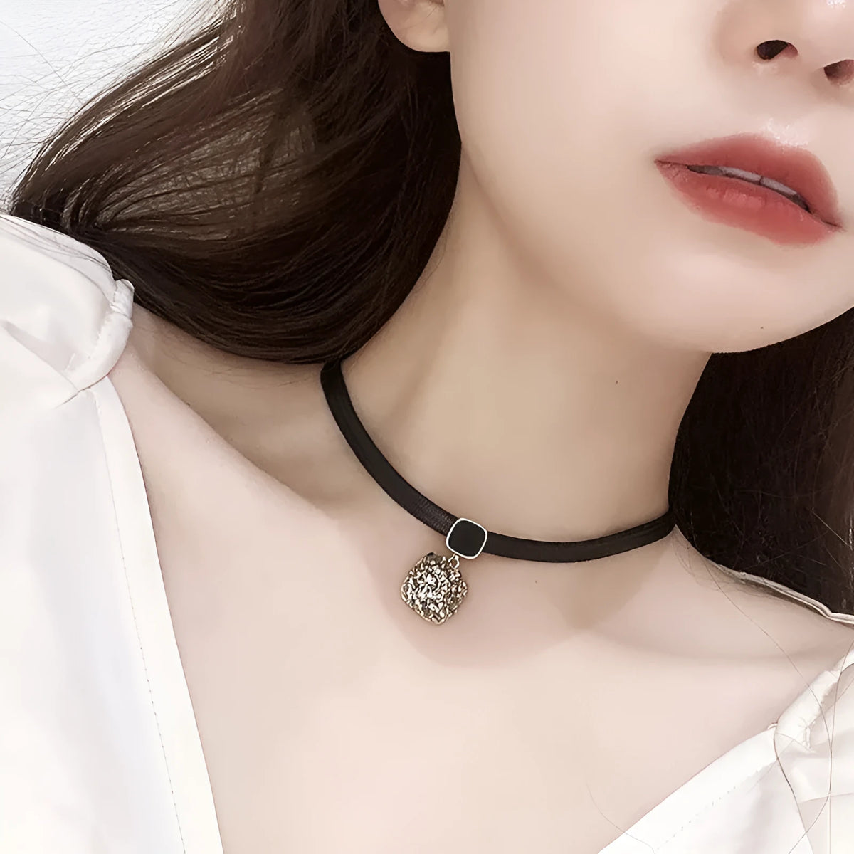 Alloy black square short necklace with rhimestone and gray diamond pattern for women on adjustable chain