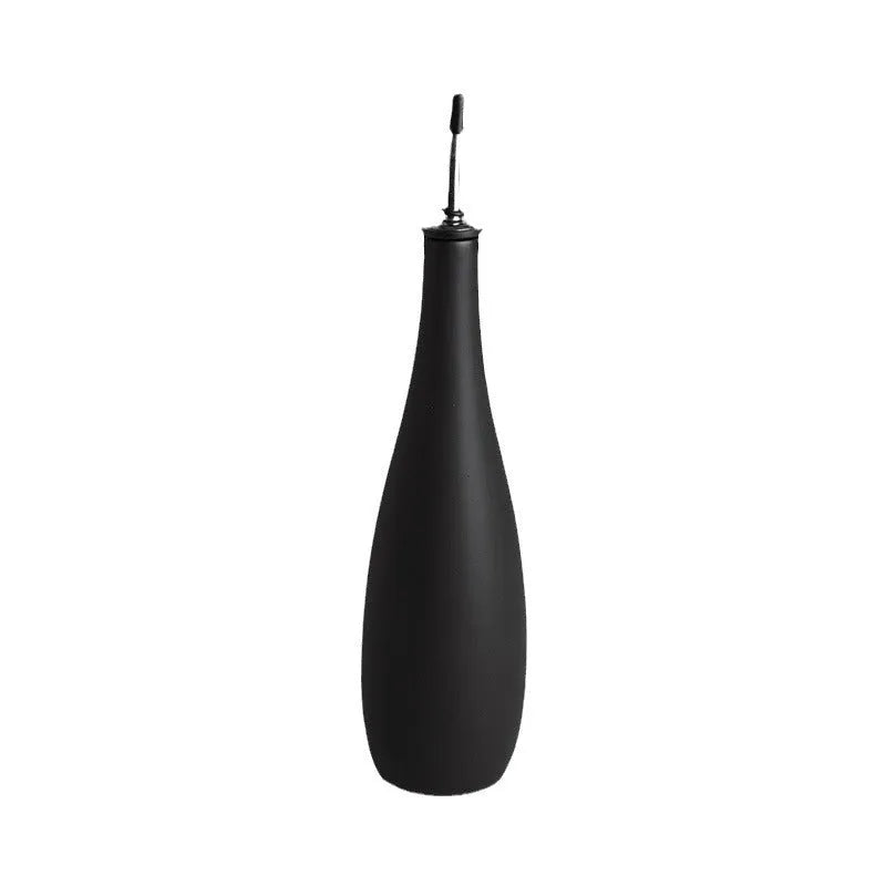 Ceramic kitchen oil pot with conical funnel in black, coffee or white colour, 650ml capacity.