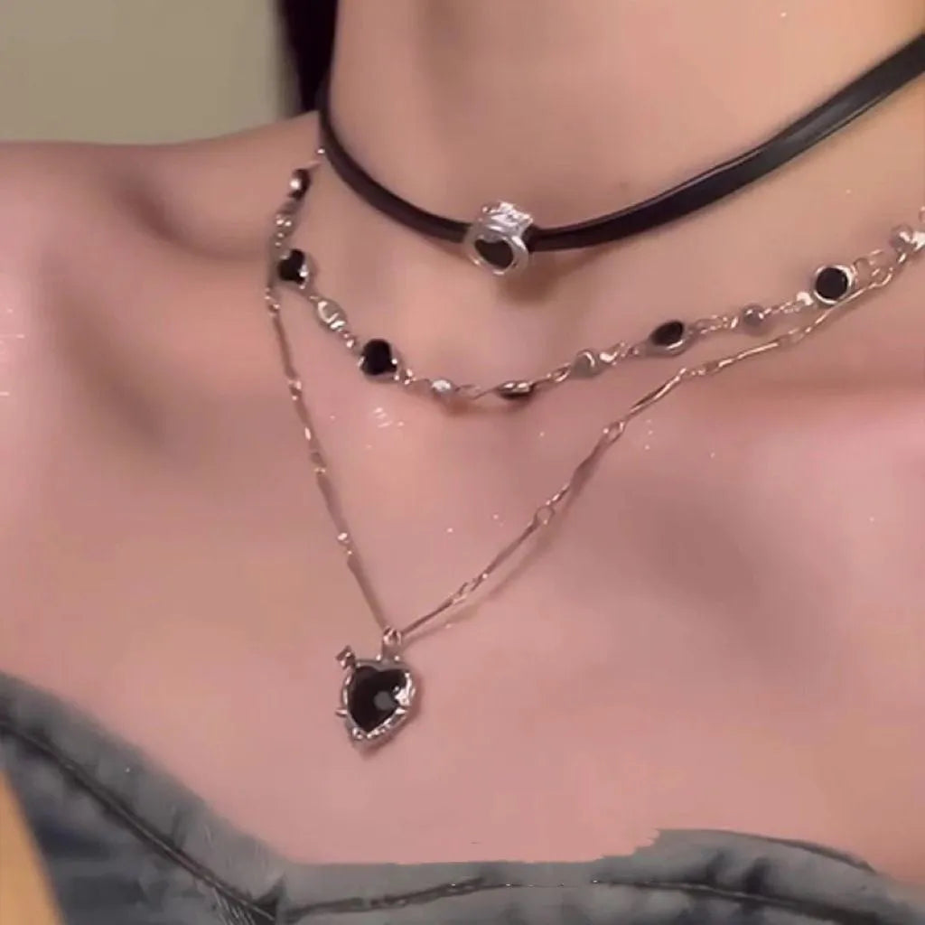 Women's multi-layer twin necklace with alloy heart pendant and adjustable leather clavicle chain