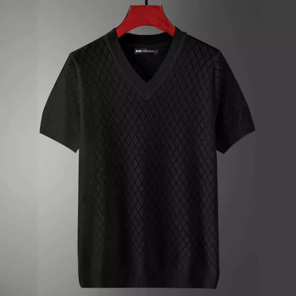 Man wearing a black V-neck ice silk summer T-shirt, Korean style casual wear