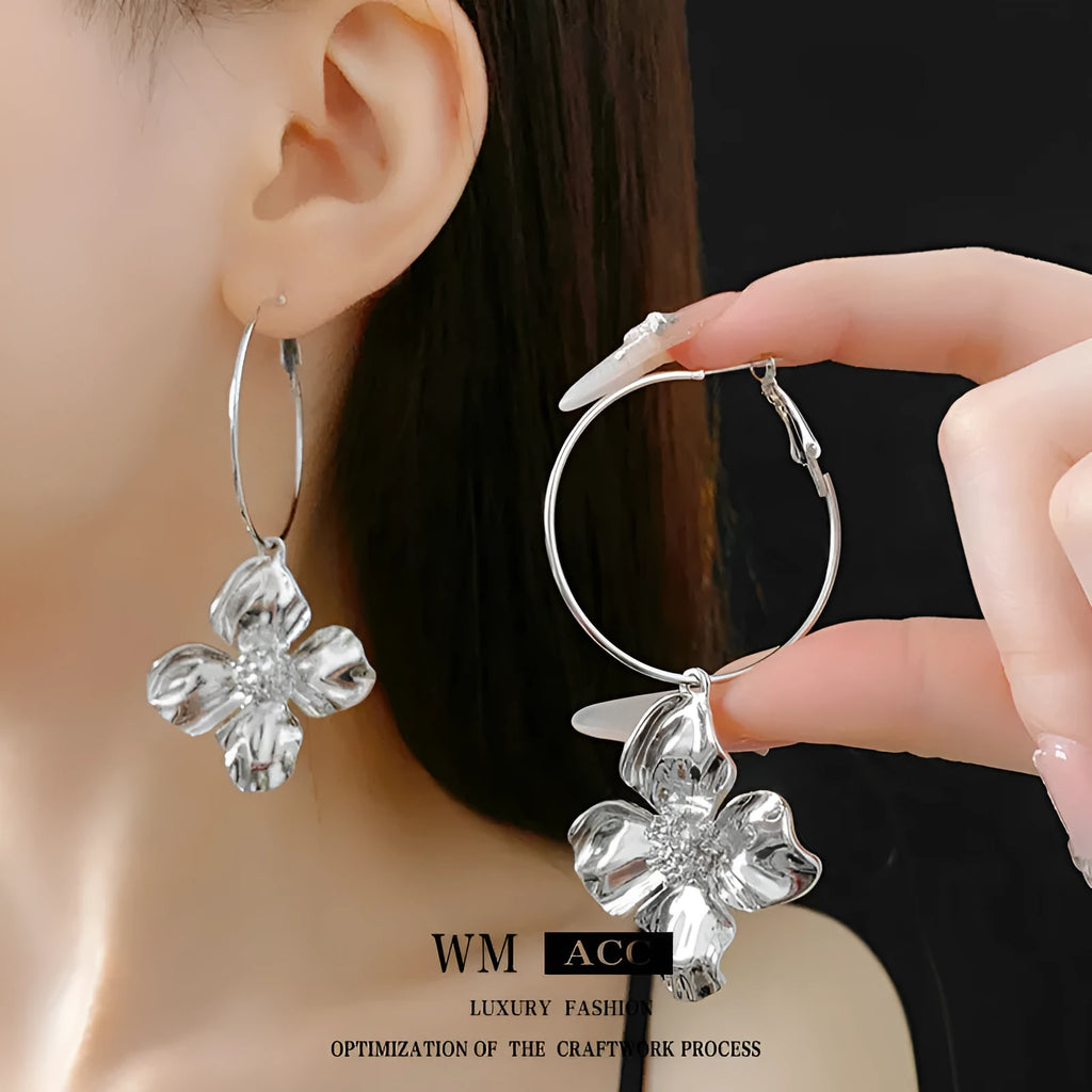 Silver Needle Metal Flower Earrings with geometric vintage design in gold or silver electroplated finish