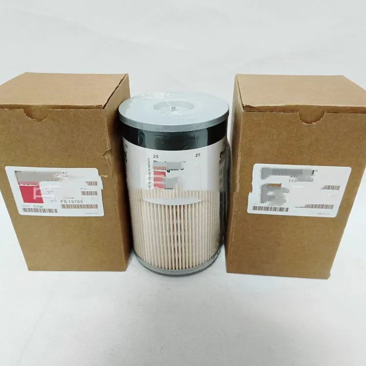 FS19764 diesel fuel filter with folding paper element, showing dimensions for generator and automotive use.