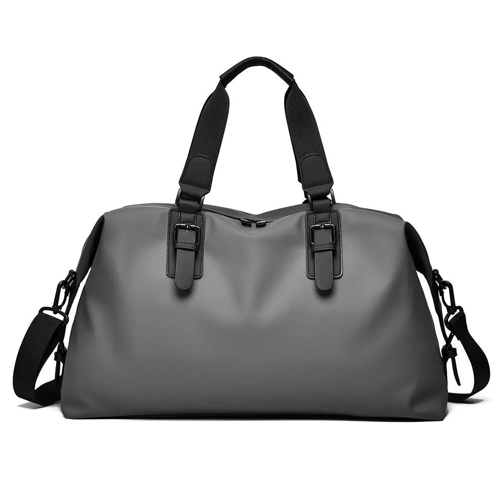 Leisure travel bag in solid colour with polyester lining and sewing line detail