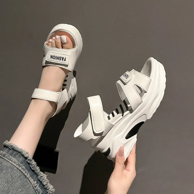 Small muffin platform beach sandals with PU upper, rubber sole, round toe, Velcro strap, creamy-white or black.