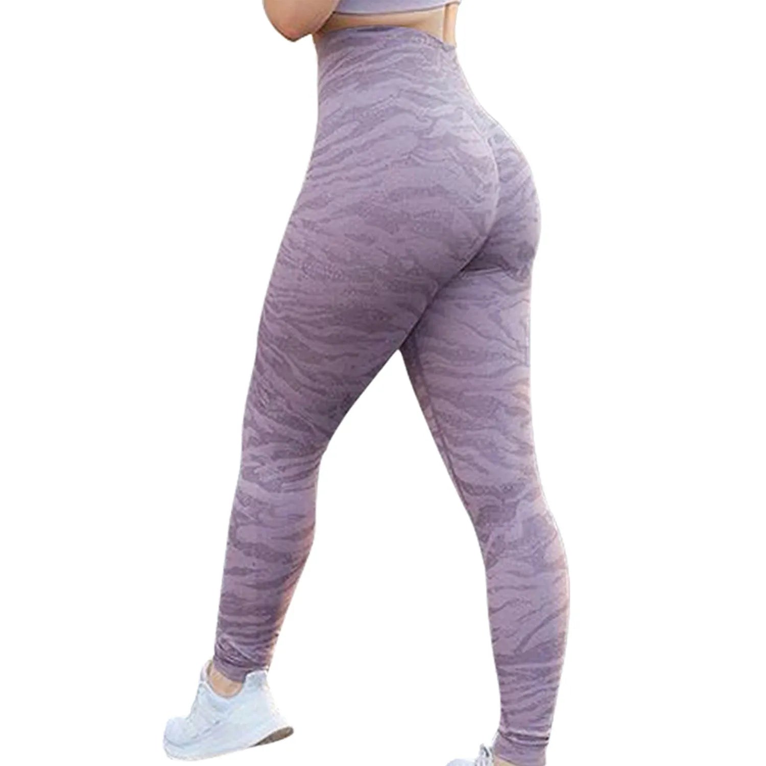 Women's push-up butt leggings in camouflage pattern for fitness workouts