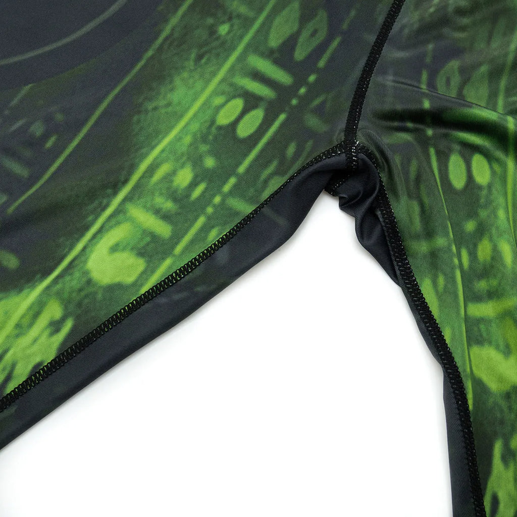Men's slim-fit ZF016 style athletic suit with printed pattern, featuring a long sleeve top and trousers for sports.