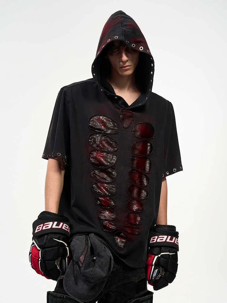 Black men's hooded short-sleeved t-shirt with sequin detailing and loose fit
