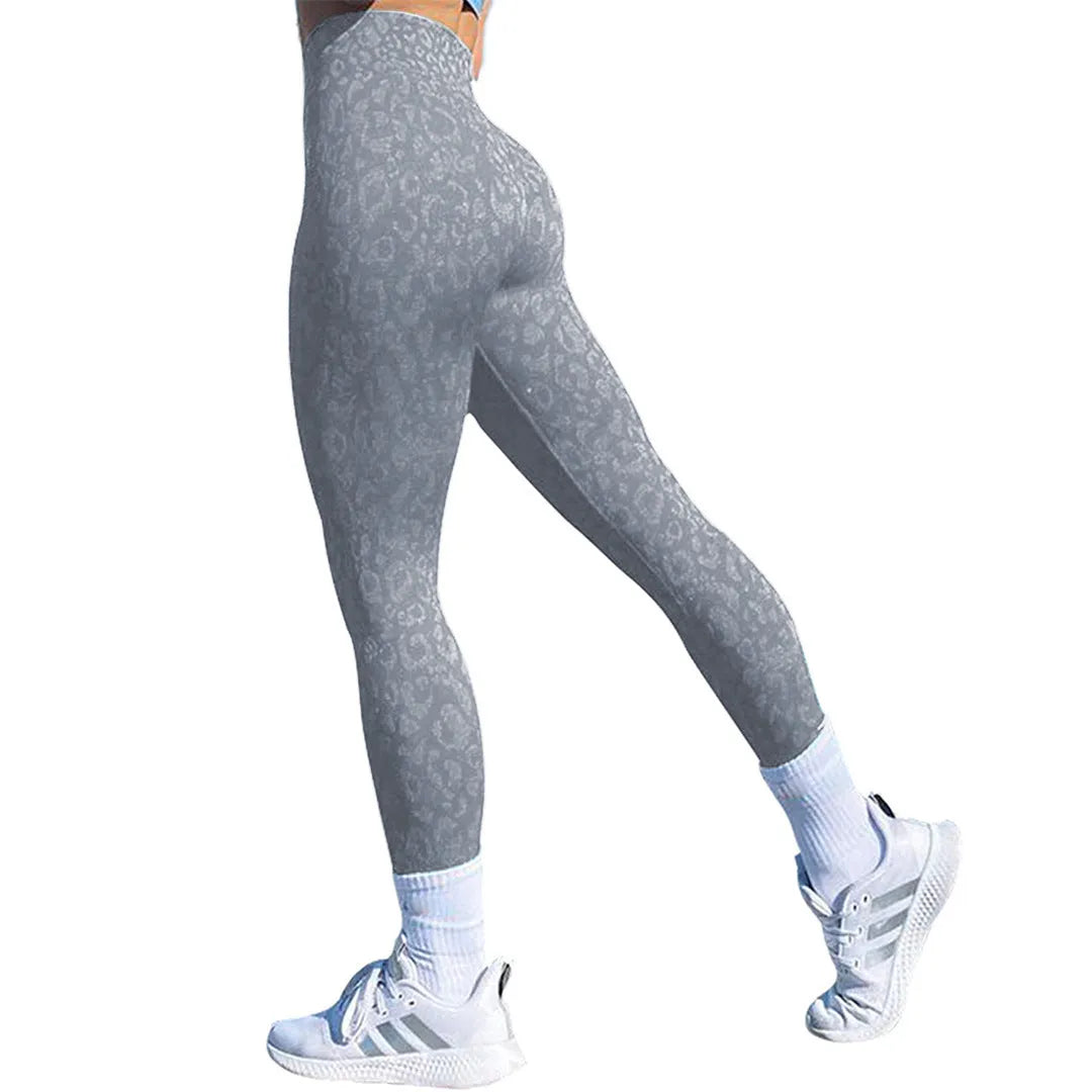 Women's push-up butt leggings in camouflage pattern for fitness workouts
