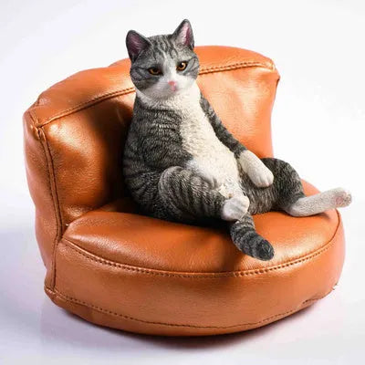 Lazy cat resin car ornament on sofa, approximately 75mm high dashboard decoration