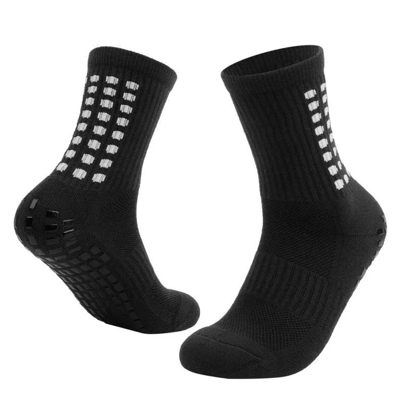 Breathable basketball socks with non-slip rubber studs sole in polyester cotton fabric