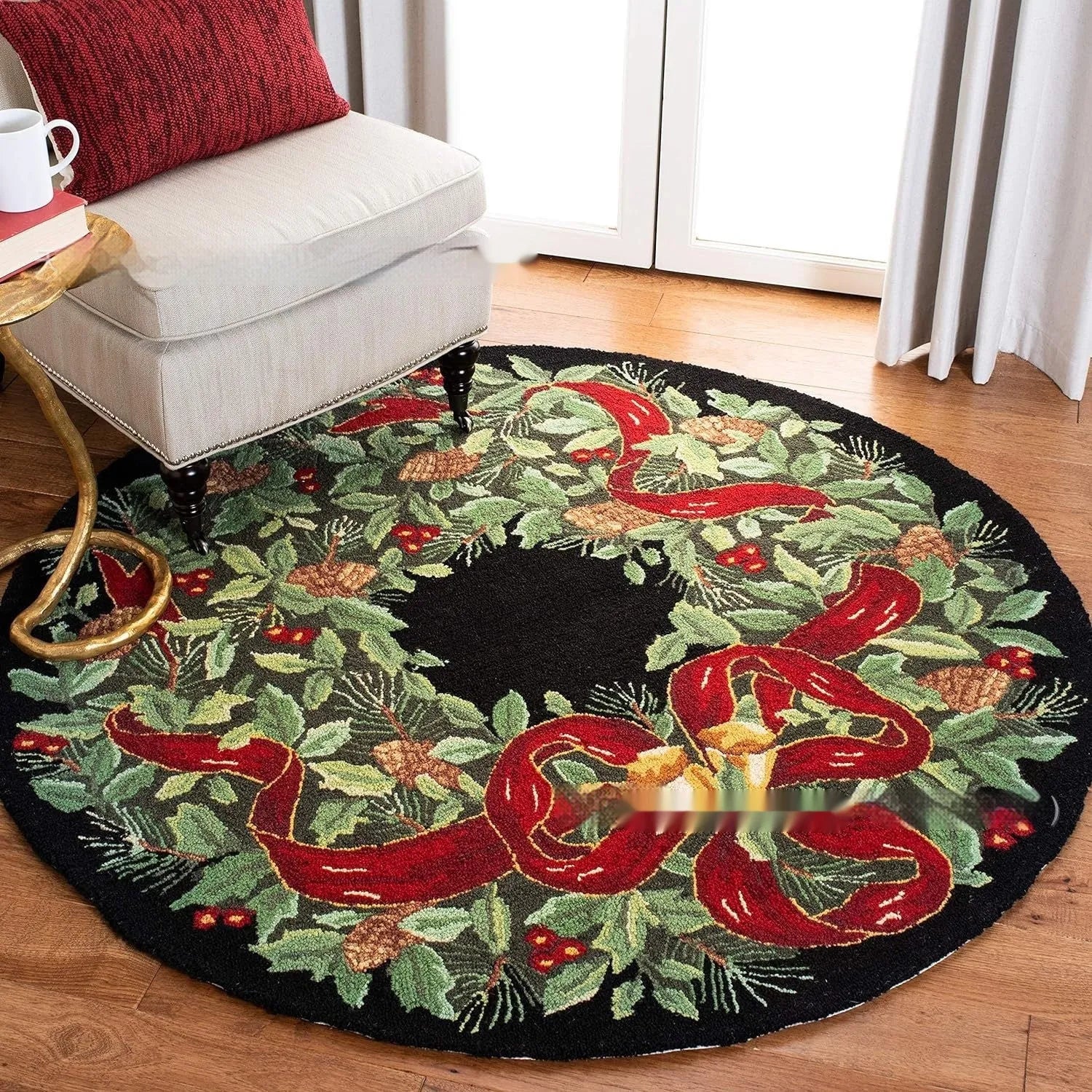 Square Christmas-themed polyester carpet with festive printed design, shown in 60cm and 80cm sizes.