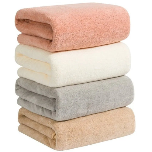 Baby's bath towel in light gray, super soft non-gauze lint-free plain weave 70x140cm