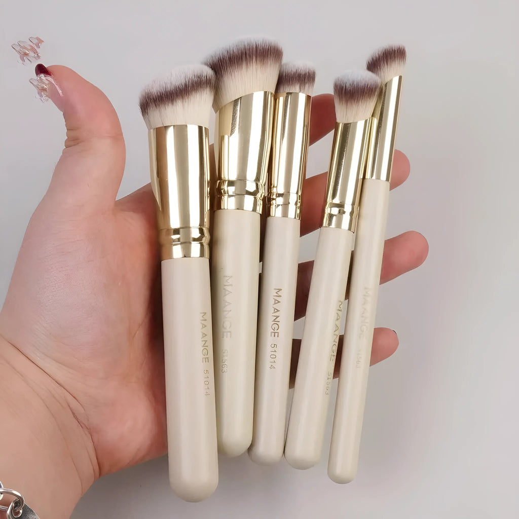MAANGE apricot-coloured angled blush brush and four other makeup brushes from the five-piece set.