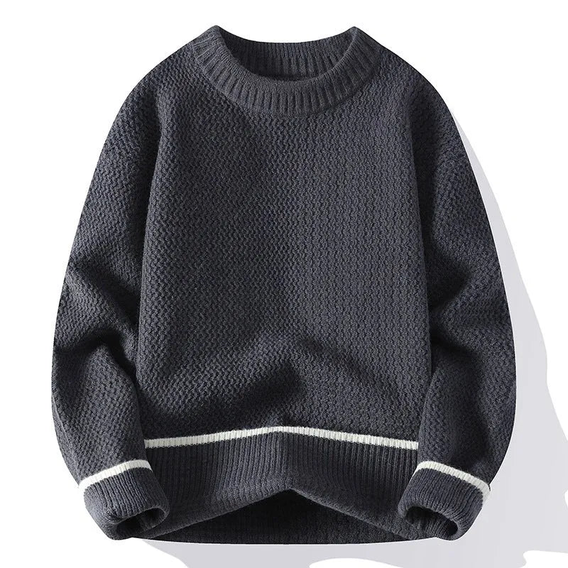 Men's grey round neck loose fitting sweater with long sleeves for autumn winter wear