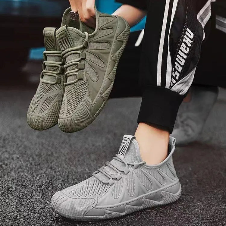 Breathable mesh sports shoes for men casual lace-up sneakers black non-slip Oxford sole