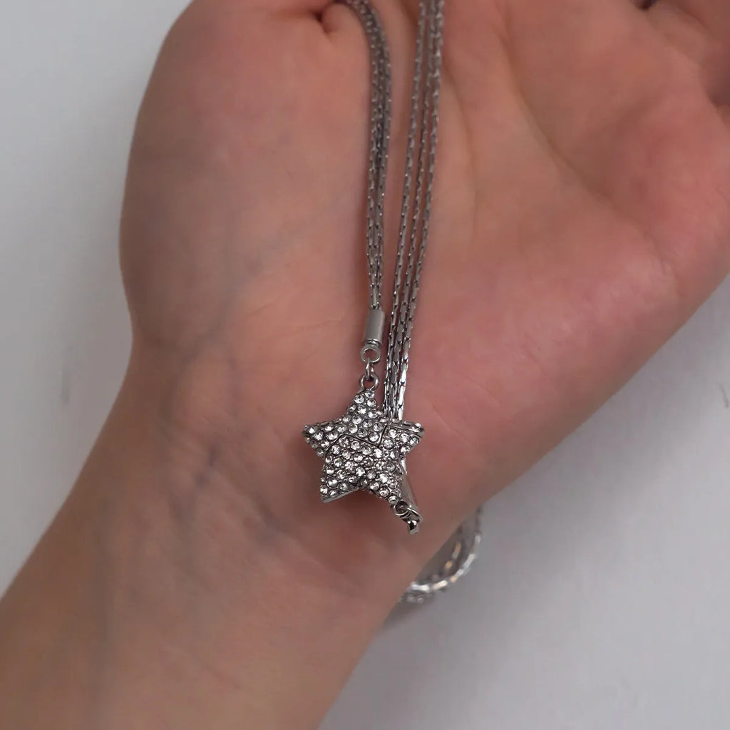Magnetic five-pointed star necklace with rhinestones, copper electroplated pendant, water wave chain, 21-50cm