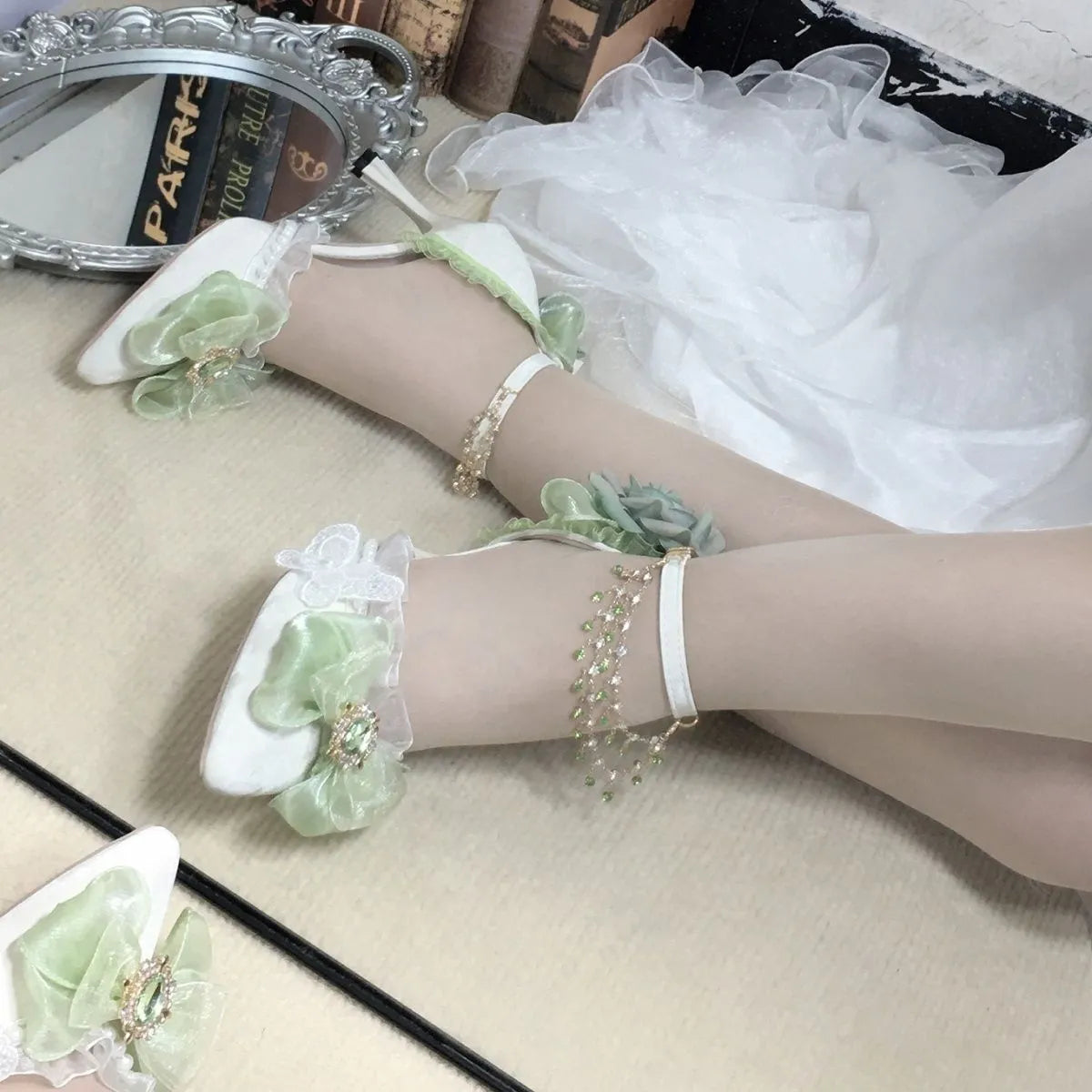 Handmade flower and bow wedding high heels in PU with 6cm or 8cm short stout heel, round toe, sizes 34-39