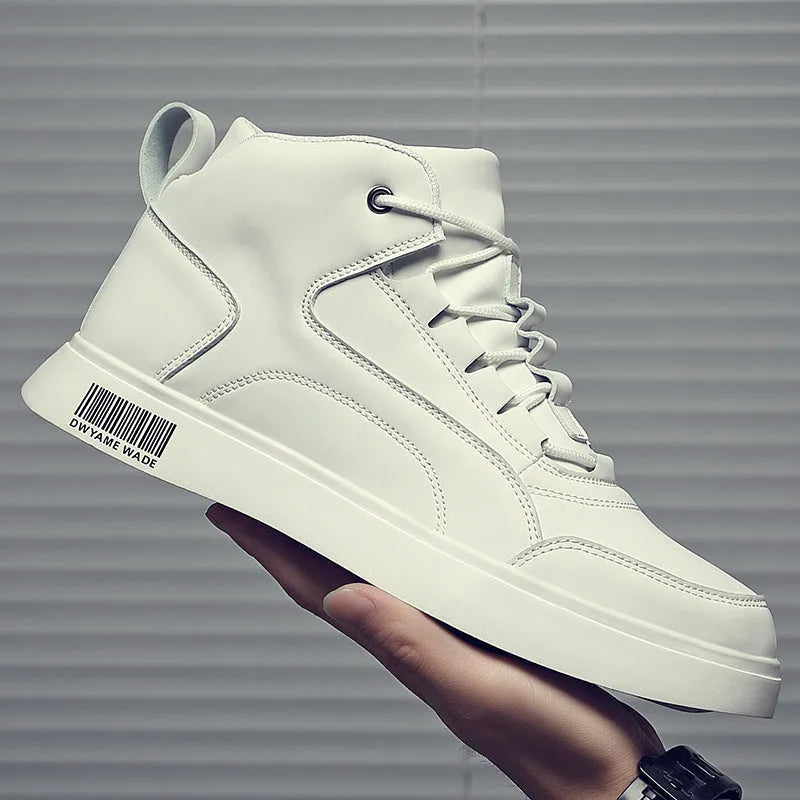 Men's white mid-top sports board shoes with lace-up front and rubber sole