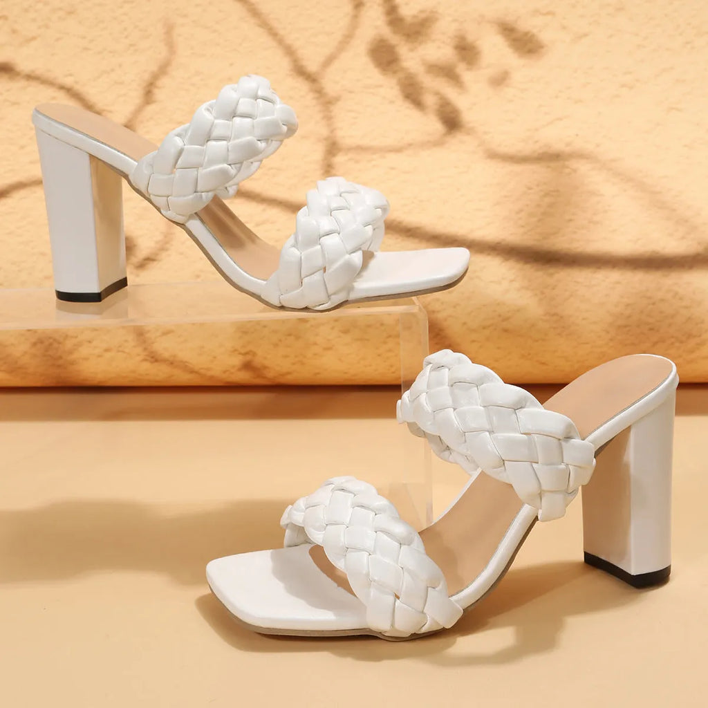 Square toe flip-flops with chunky heel and woven twisted strap in apricot colour