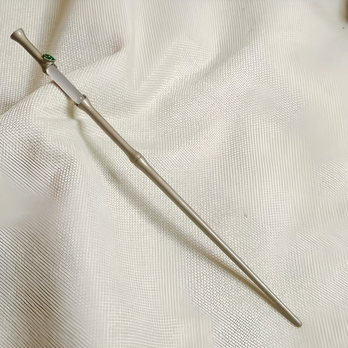 Gold tone alloy leaf shaped hairpin electroplated finish traditional Chinese style Style 5365