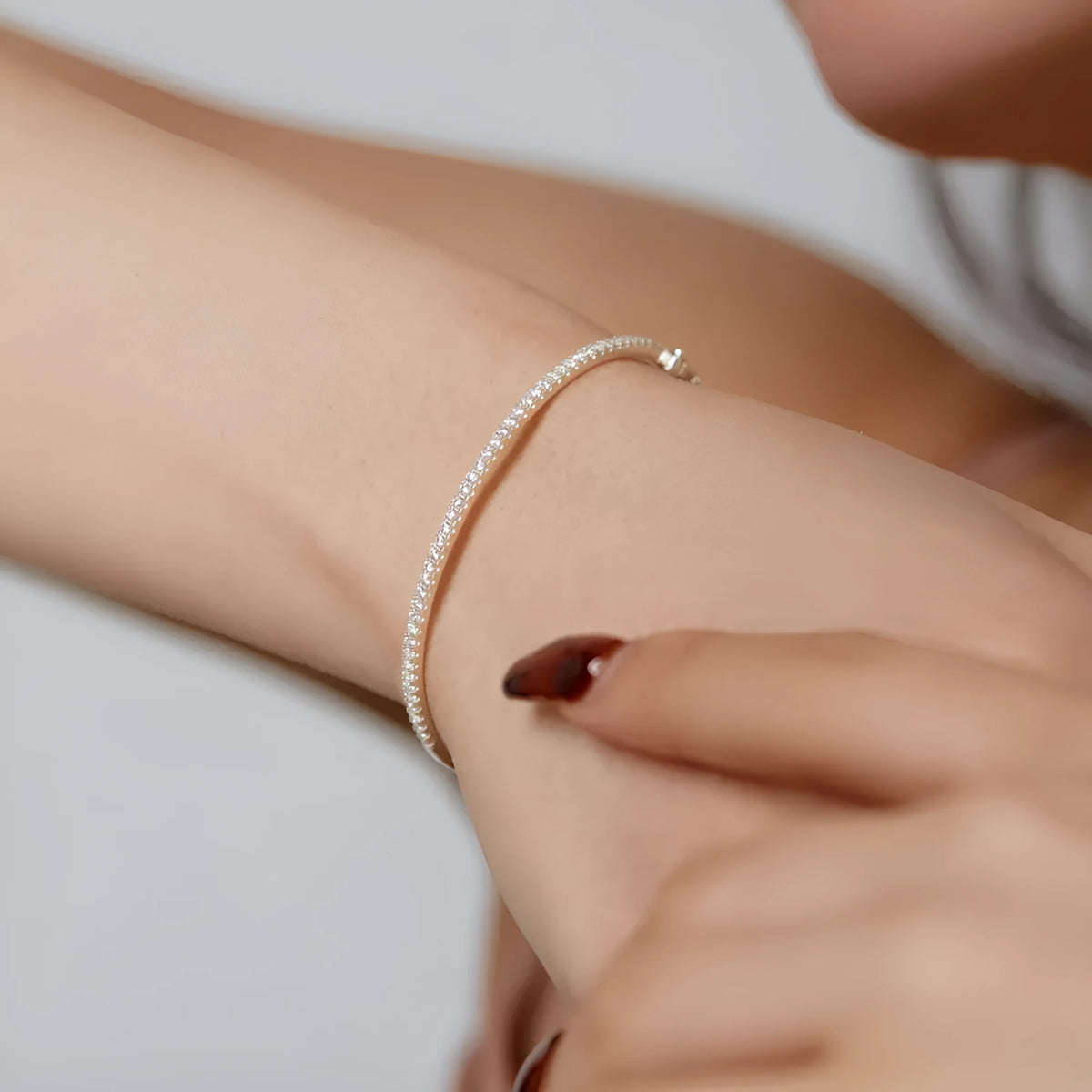 S925 sterling silver gang drill design bracelet for women, platinum finish, geometric shape, 55mm size option