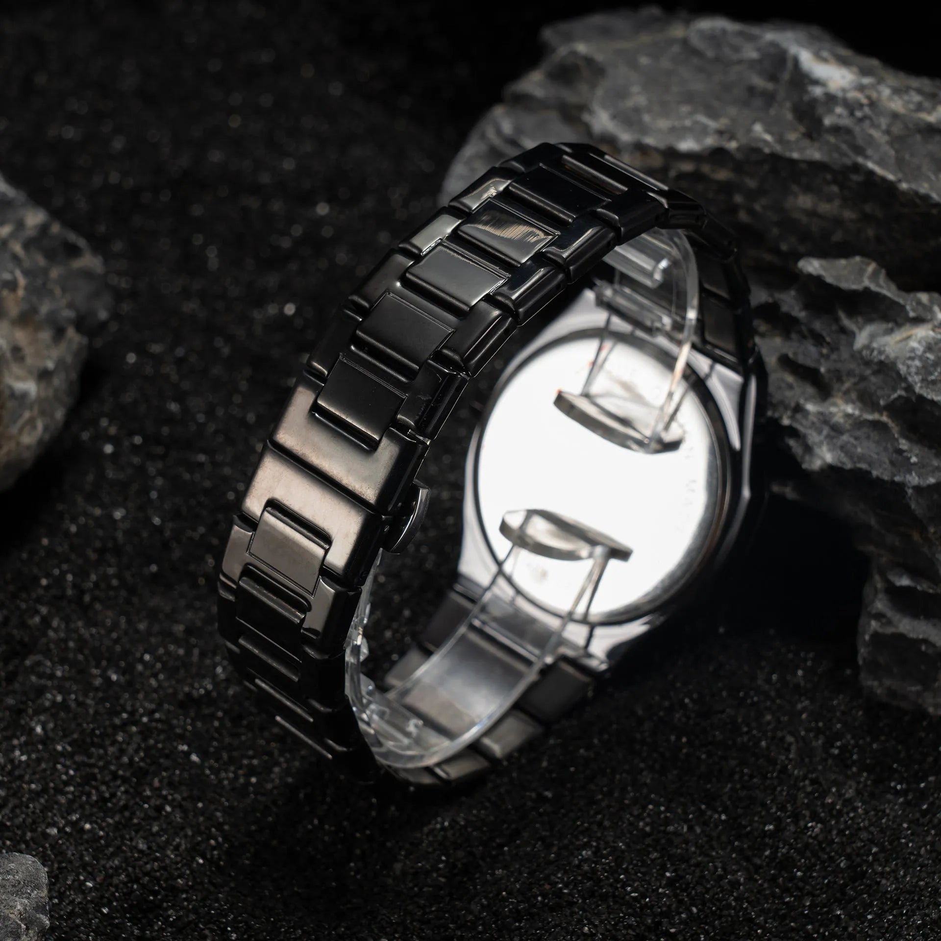 Men's business casual watch with stainless steel bracelet and black dial