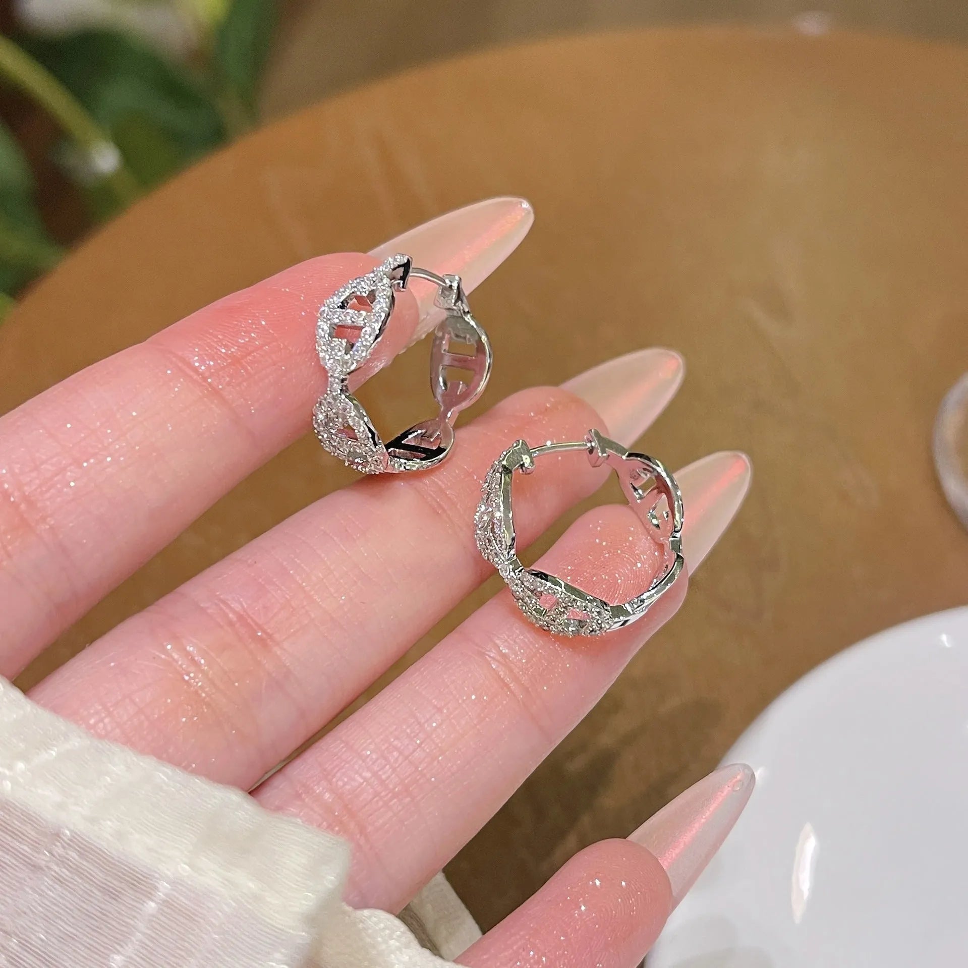 Women's electroplated casual earrings with thick gold plating in silver, gold and rose gold colour options
