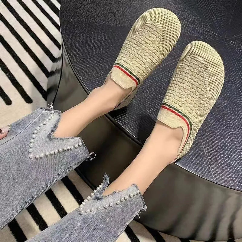 Women's casual slip-on shoes with breathable mesh upper, non-slip rubber sole, low heel, in black
