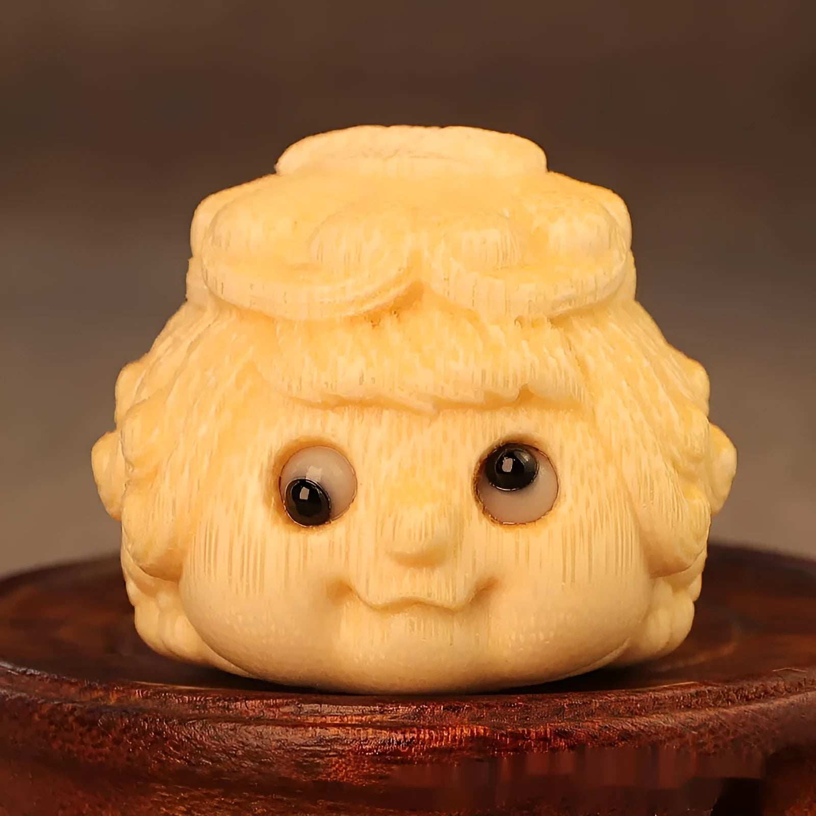 Golden toad princess ornament carved from bamboo with cute style design