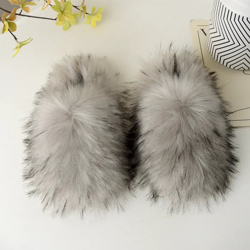 Woolen slippers with USB heating in solid colour, non-slip composite sole, and plush upper for winter home wear