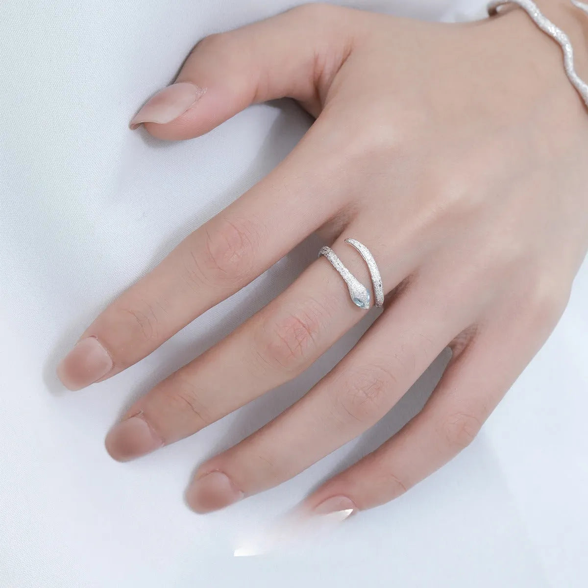 Women's adjustable snake zodiac ring in platinum colour with silver electroplated finish