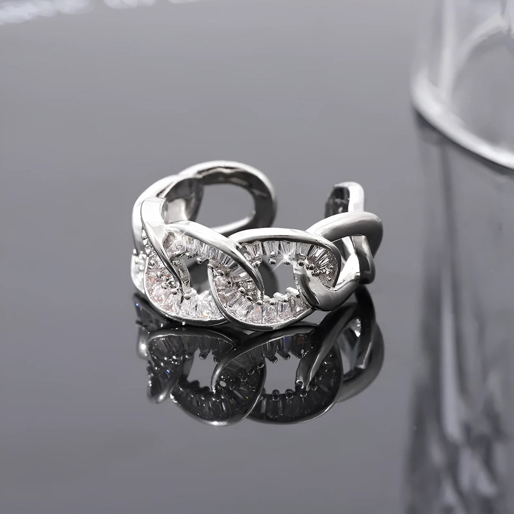 Silver-coloured ethnic ring for women with zircon stone, electroplated copper band, free size