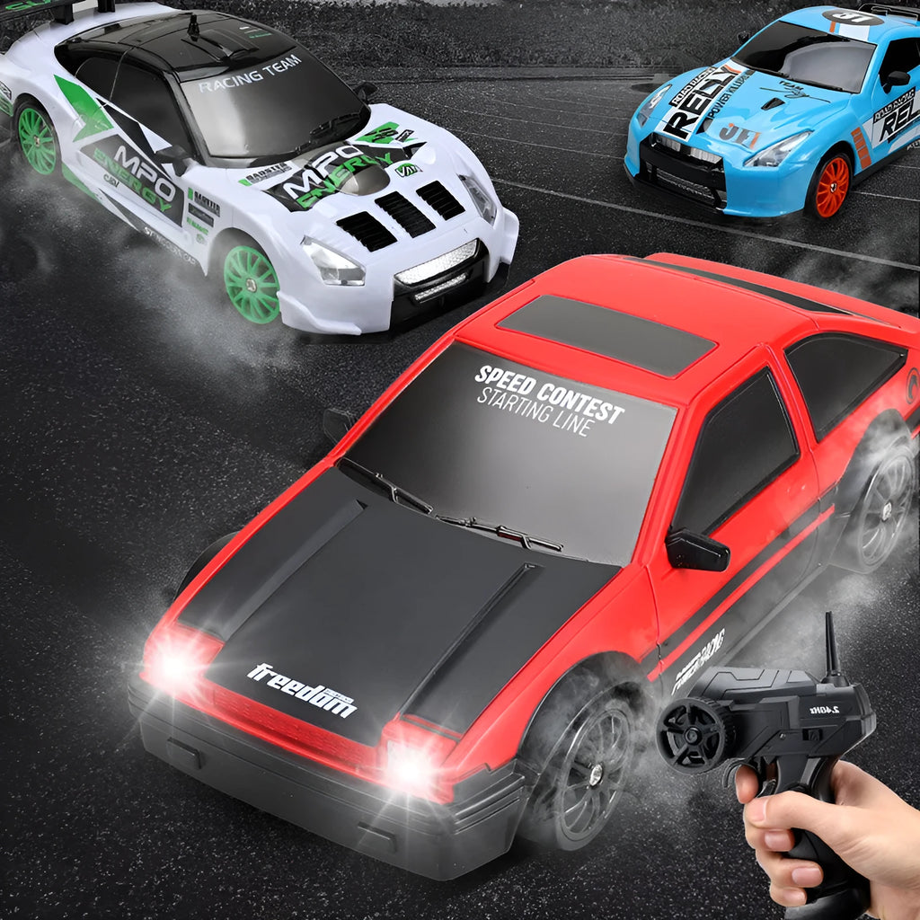 1:24 scale RC drift car with 4WD, 2.4GHz remote, GTR AE86 body, 4 racing tyres and 6 traffic cones