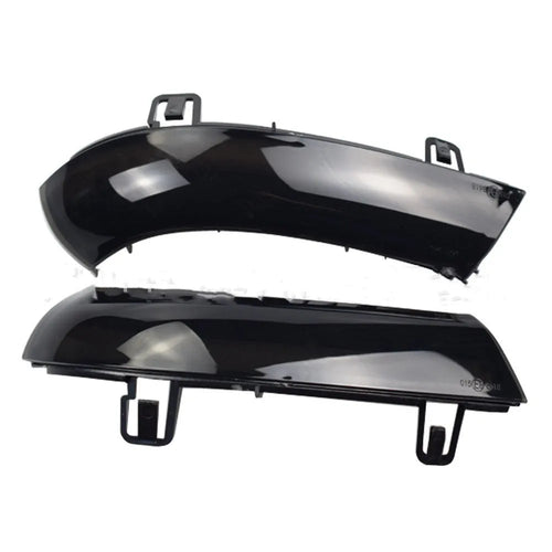 Volkswagen Golf 5 MK5 running water style replacement turn signal indicator light in ABS housing.