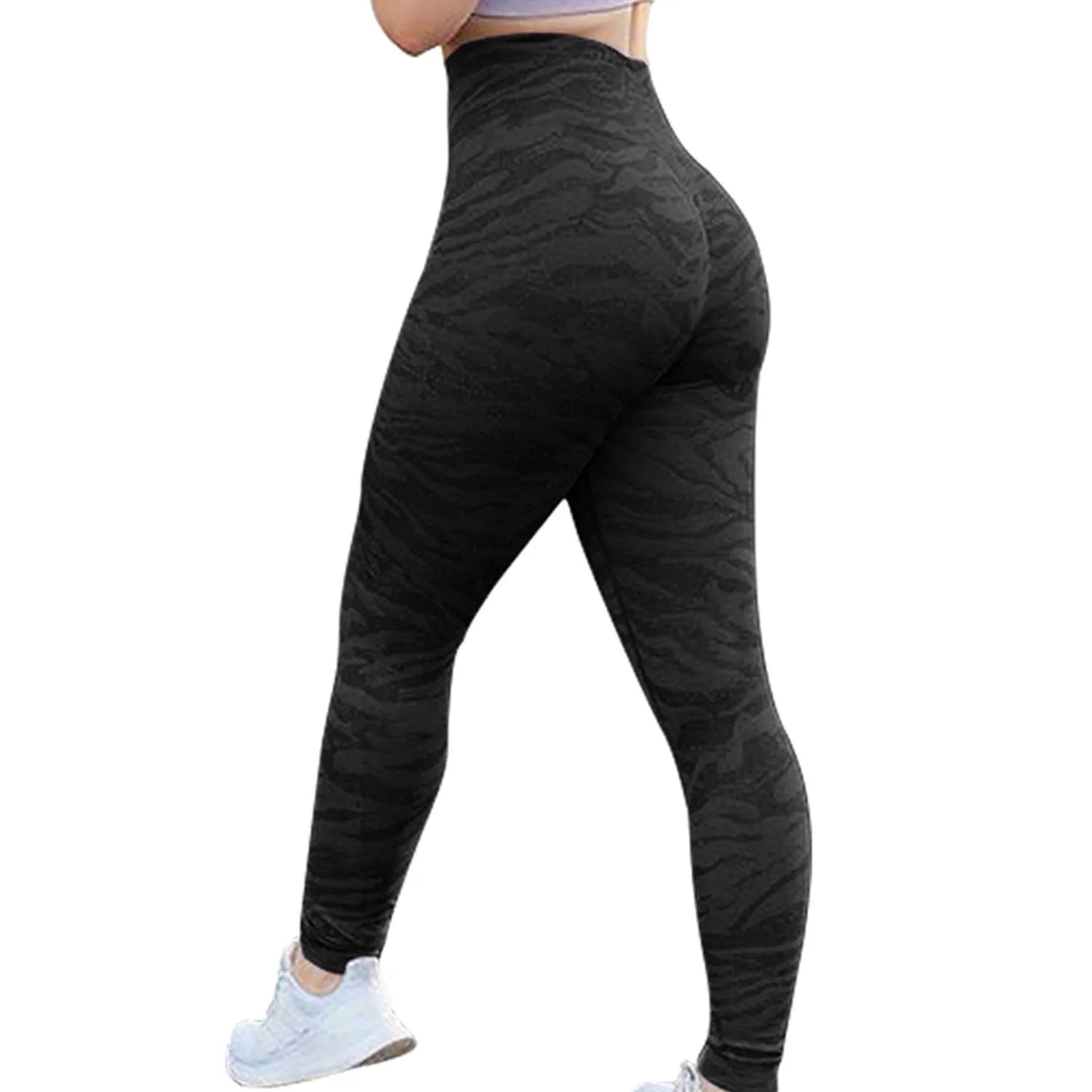 Women's push-up butt leggings in camouflage pattern for fitness workouts
