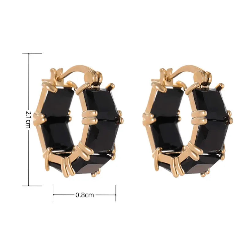 Geometric U-shaped women's earrings with zirconium stones and gold-plated copper construction