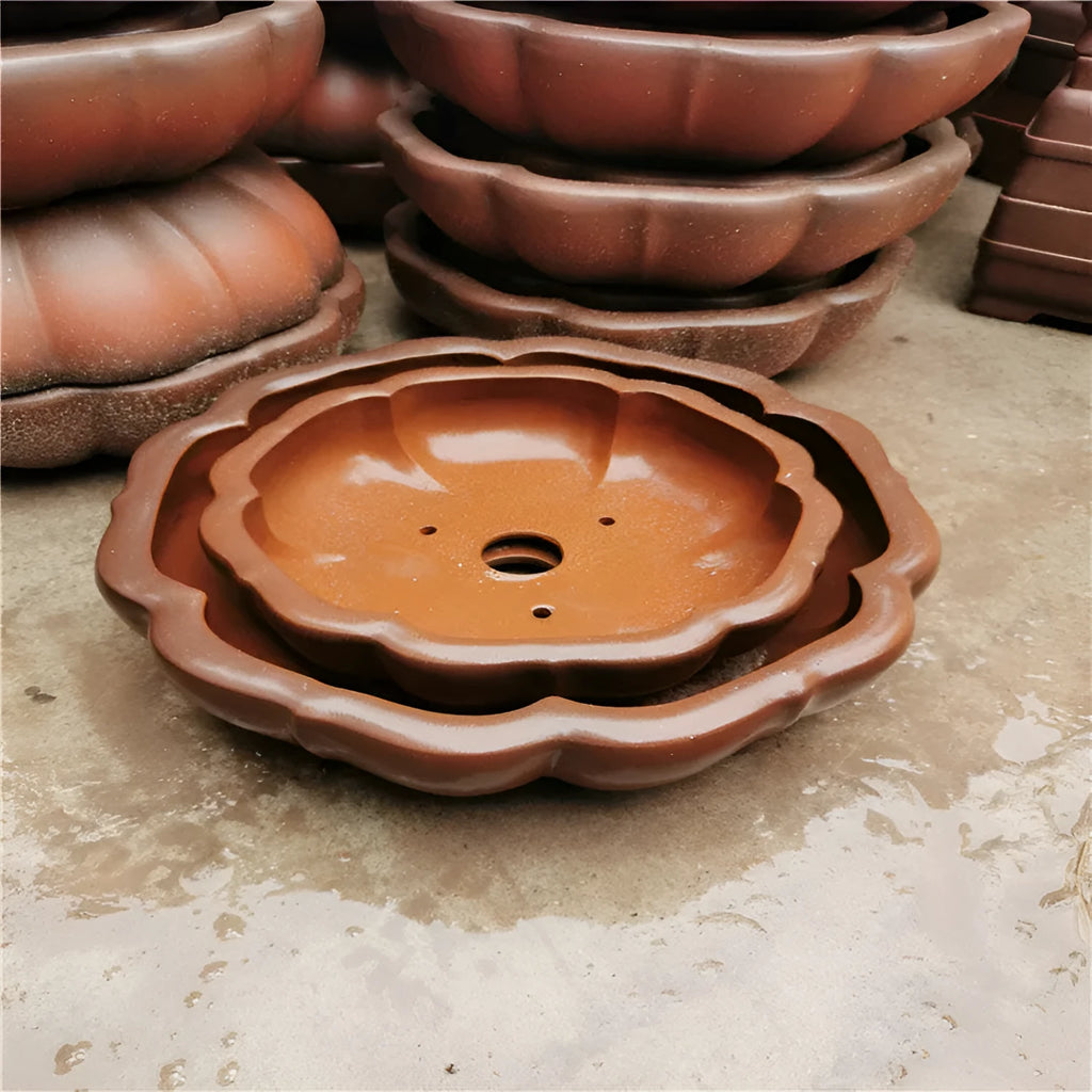 Round purple sand flower pot in red colour 35-40cm on desktop