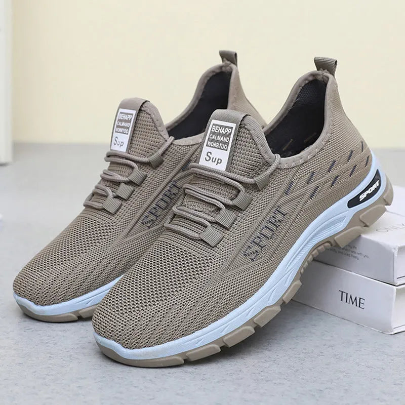 Men's and women's low-top casual sneakers with round toe and soft PVC sole in multiple colours.