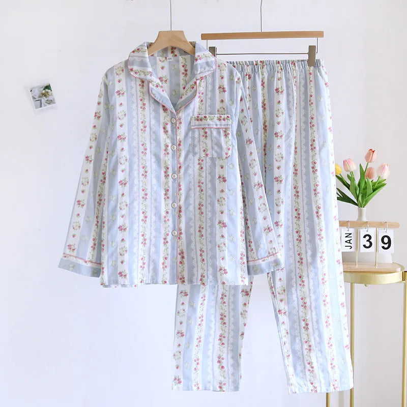 Ladies' cotton gauze two-piece loungewear set with long sleeves and trousers in a stripe print.