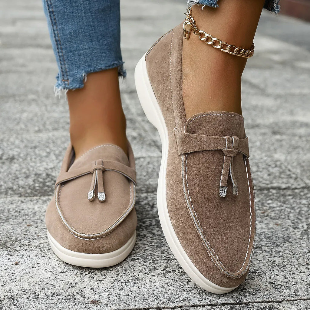 Canvas slip-on loafers with Gommino sole in black, apricot and brown colours with platform heel