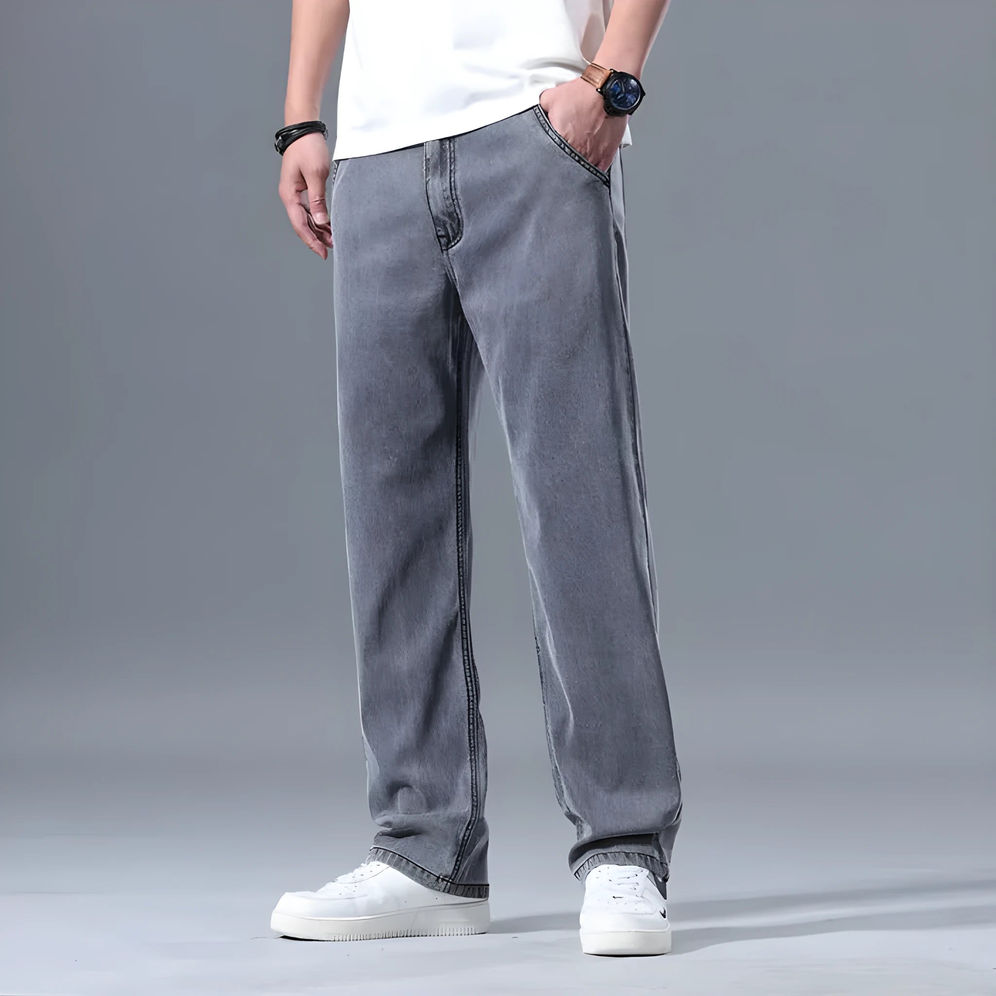 Men's loose fit straight-leg lyocell jeans in blue and grey colour variations